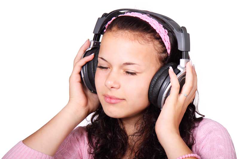 Music Habits Putting Millennials’ Hearing at Risk